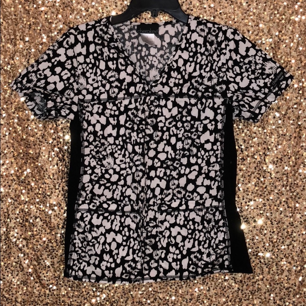 Scrub top